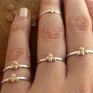 3/$15🔥Gold plated dainty bee ring size 6